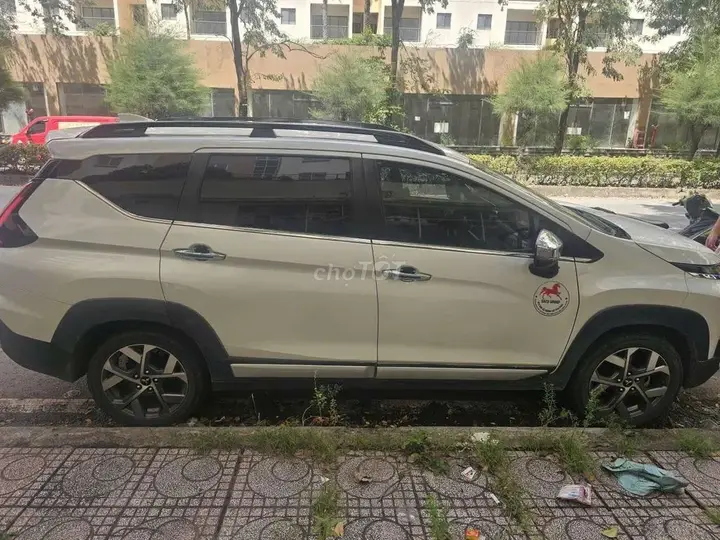 Mitsubishi Xpander Cross 2023 photo 3