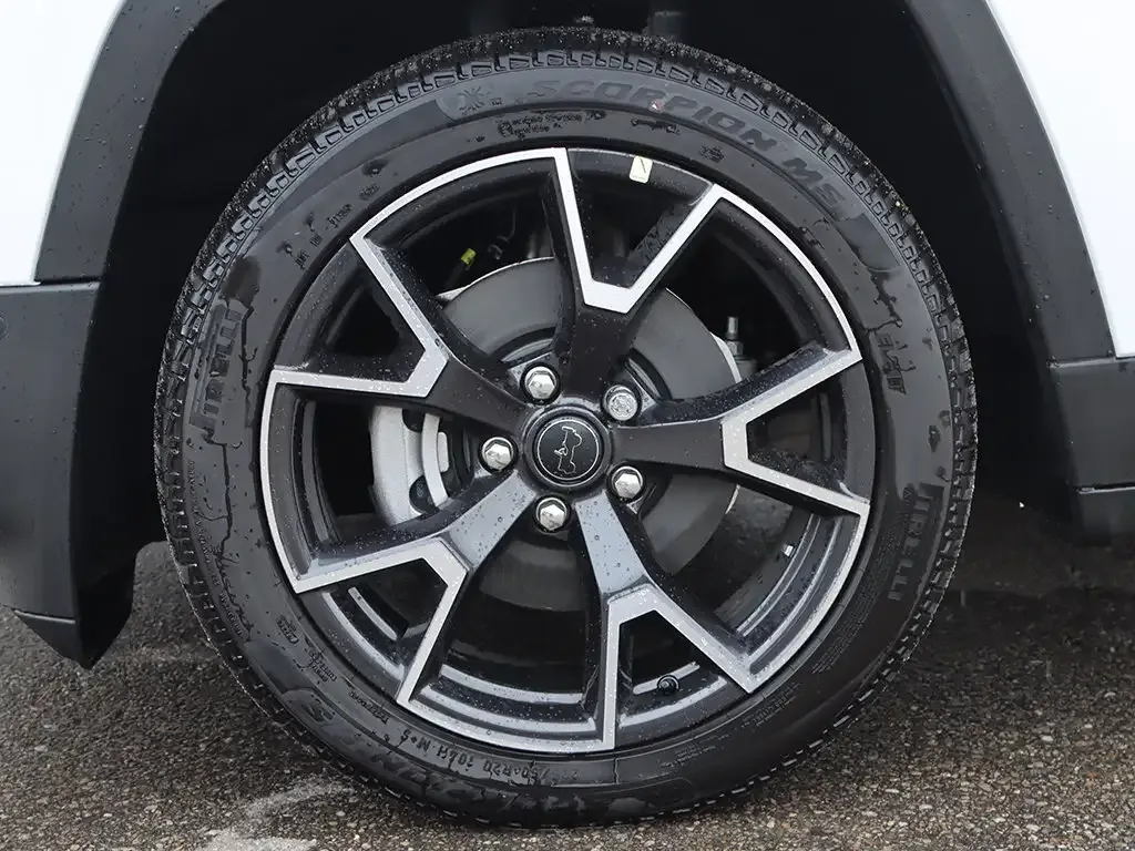 Jeep Cherokee 2026 photo 4