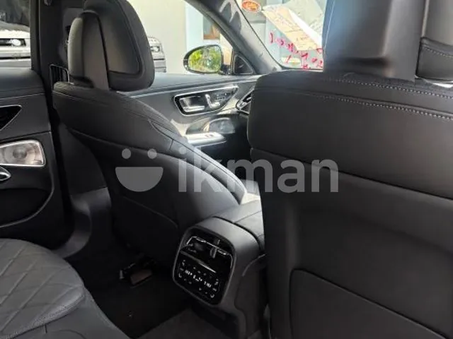Mercedes-Benz E350 2025 photo 5