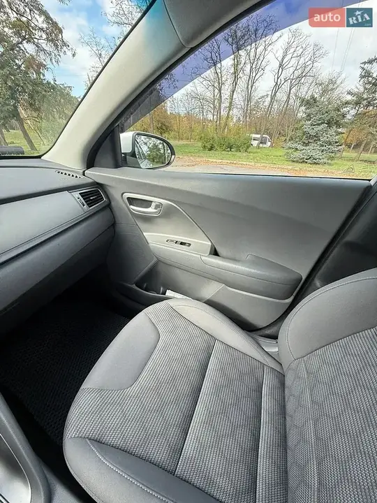 Kia Niro 2018 photo 2