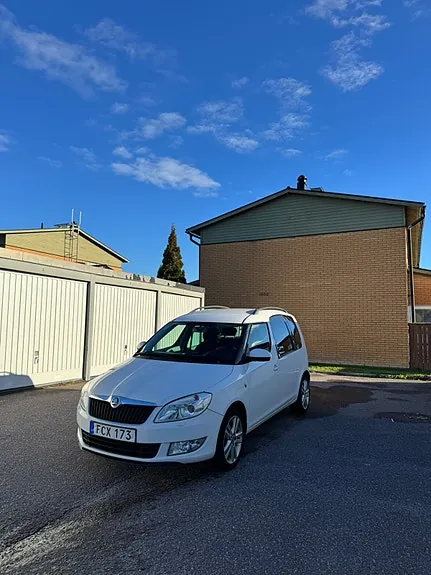 Skoda Roomster 2014 photo 2