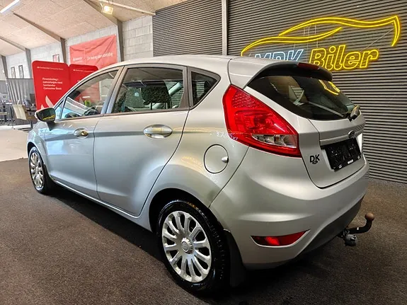Ford Fiesta 2012 photo 3