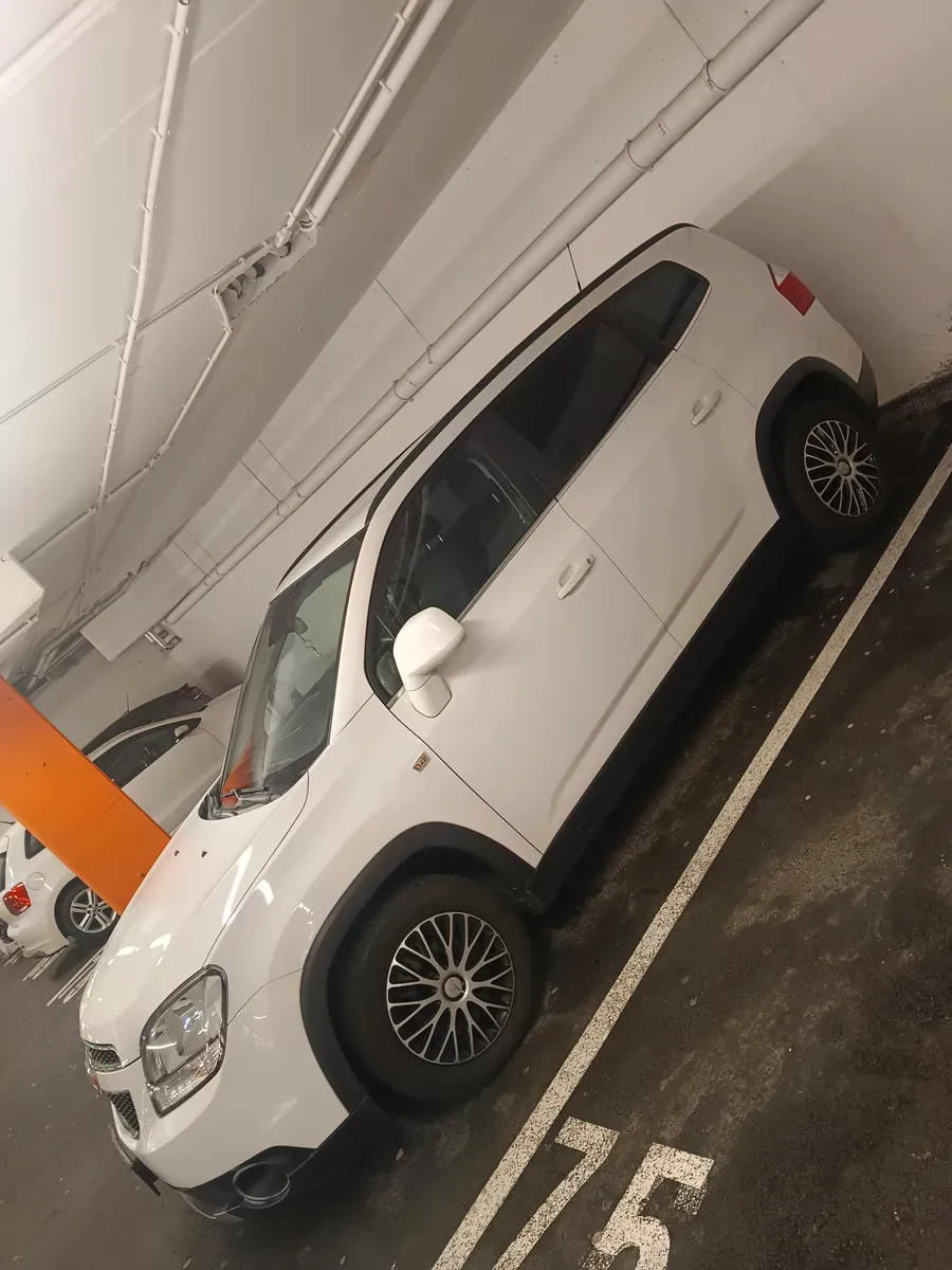 Chevrolet Orlando 2012 photo 2