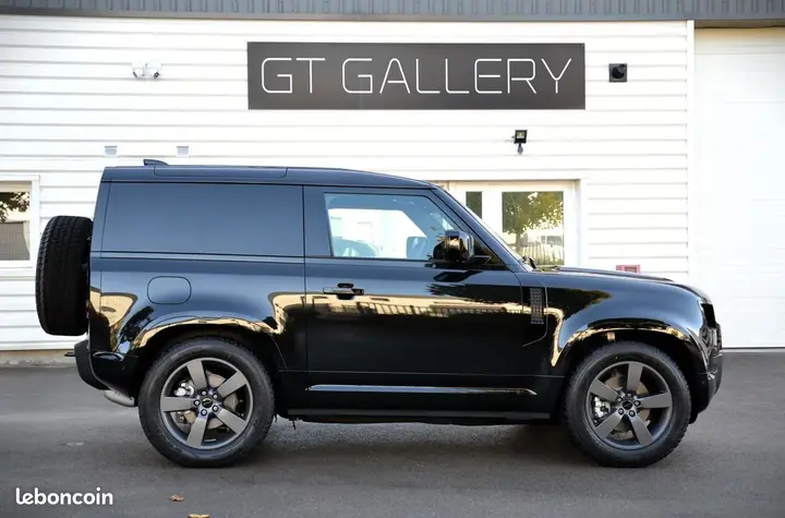 Land Rover Defender 2026 photo 3