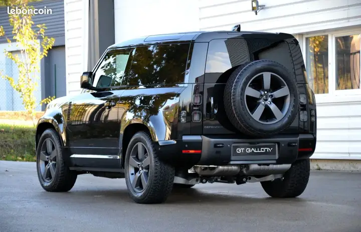 Land Rover Defender 2026 photo 5