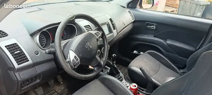 Peugeot 4007 2007 photo 3