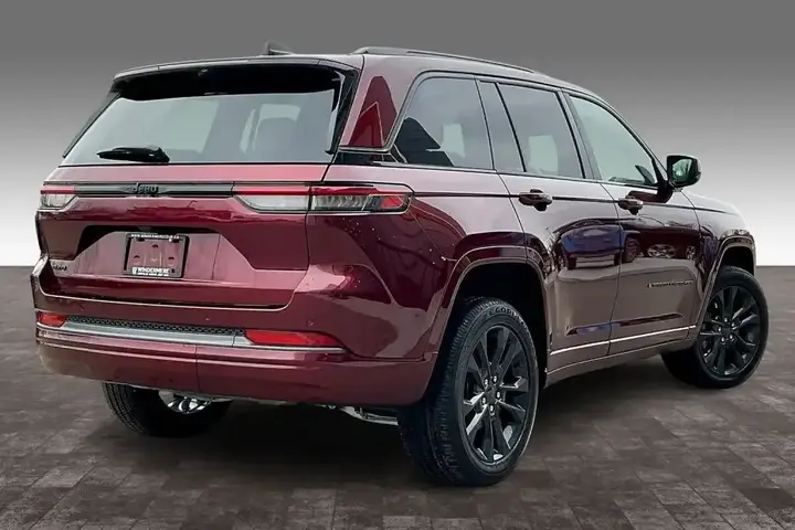 Jeep Grand Cherokee 2026 photo 5