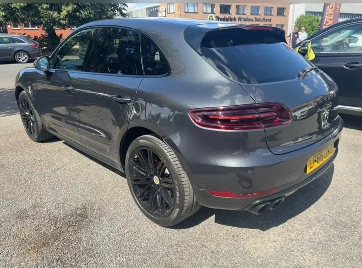 Porsche Macan 2016 photo 2