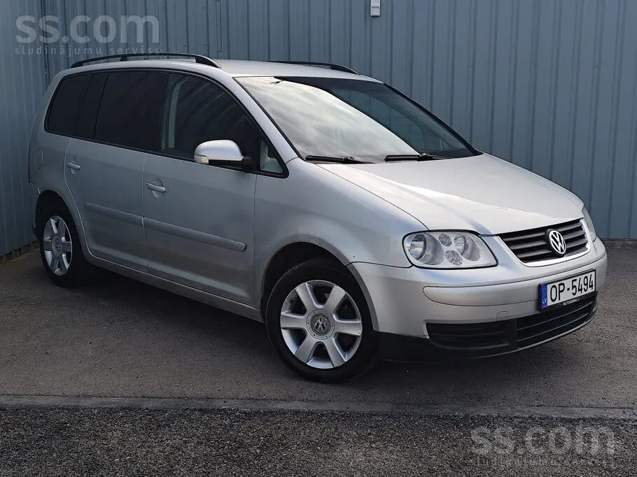 Volkswagen Touran 2006 photo 2