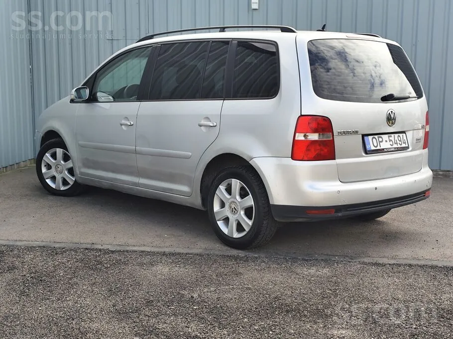 Volkswagen Touran 2006 photo 3