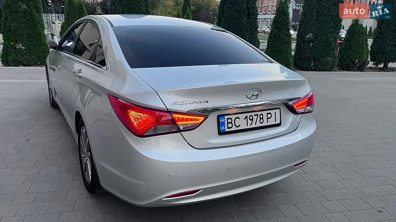 Hyundai Sonata 2014 photo 3