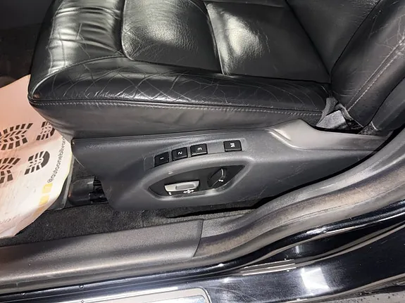 Volvo V70 2010 photo 4