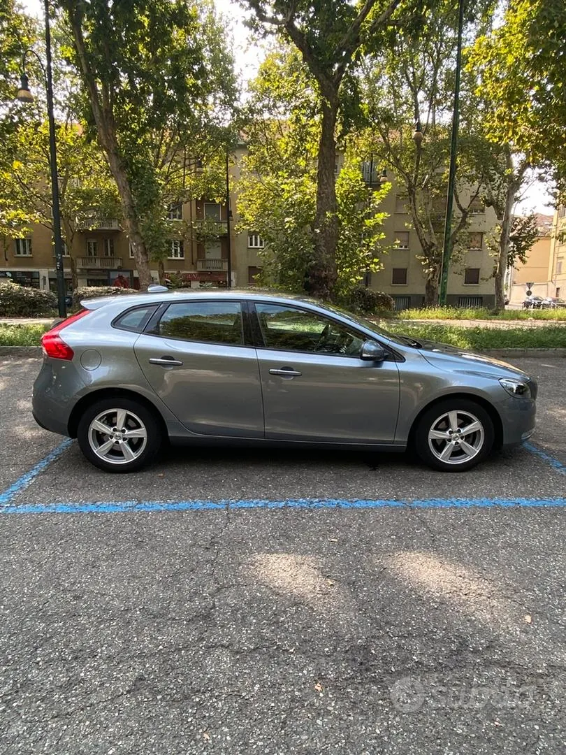 Volvo V40 2016 photo 4