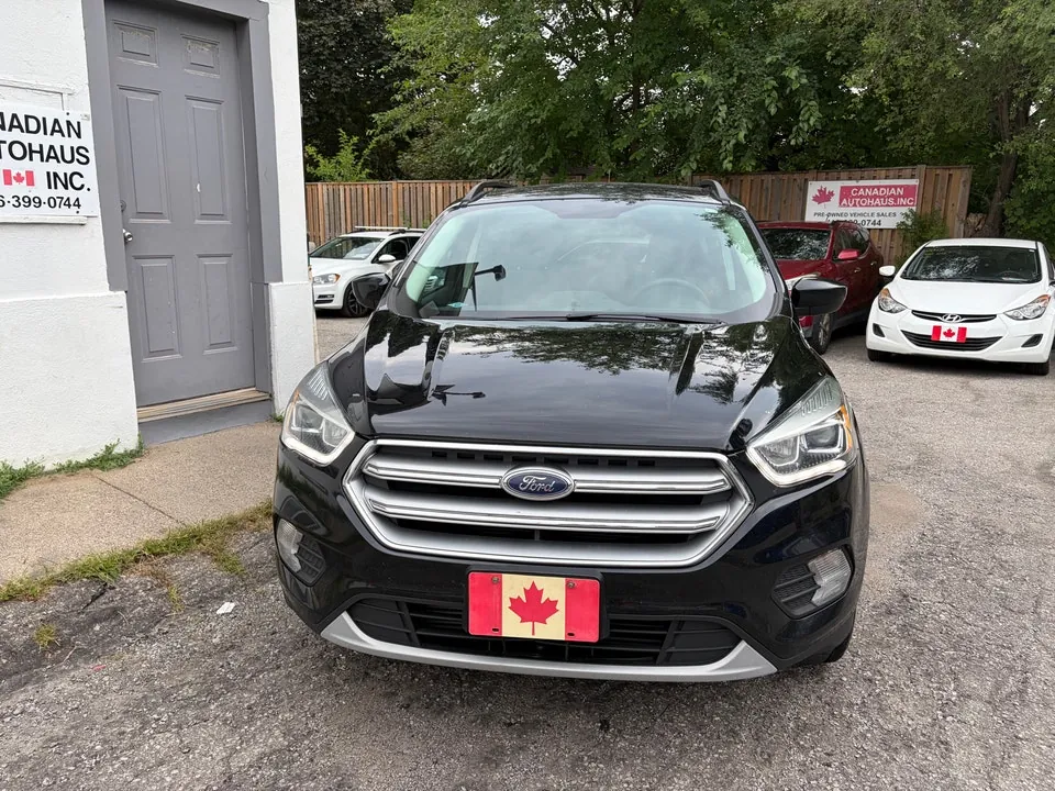 Ford Escape 2017 photo 2