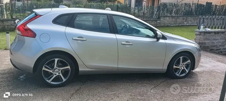 Volvo V40 2017 photo 2