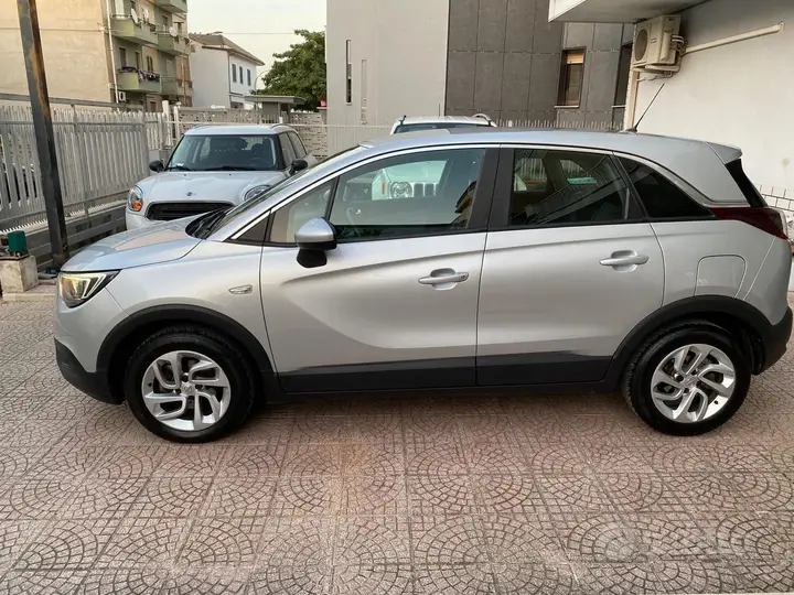 Opel Crossland X 2019 photo 2