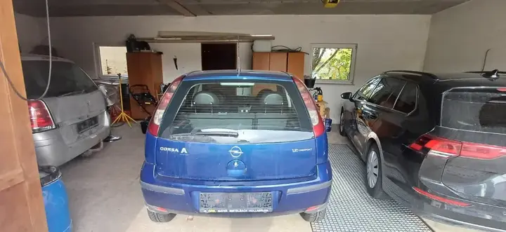 Opel Corsa 2005 photo 2