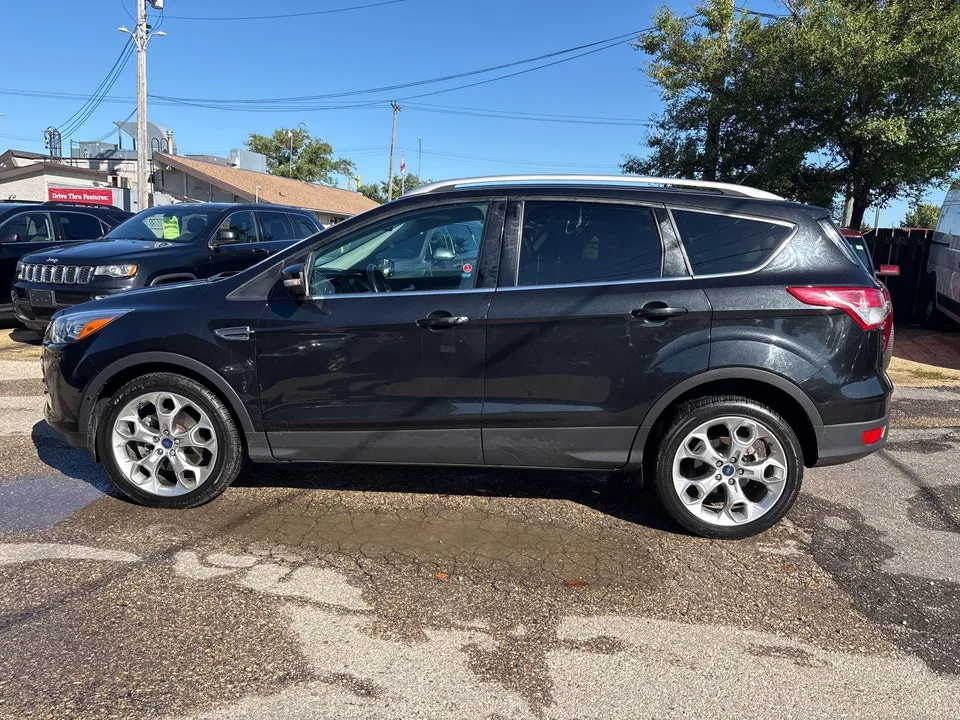 Ford Escape 2015 photo 2