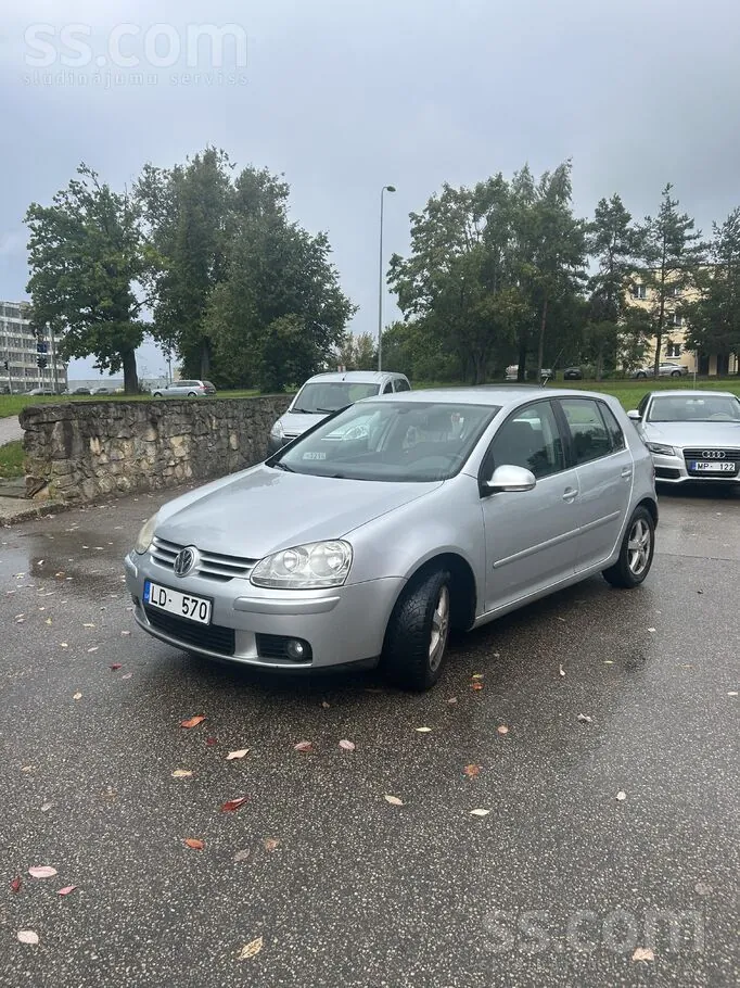 Volkswagen Golf 5 2009 photo 2