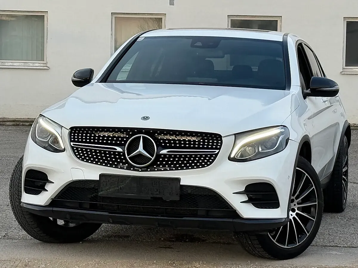 Mercedes-Benz Glc-Class 2018 photo 2