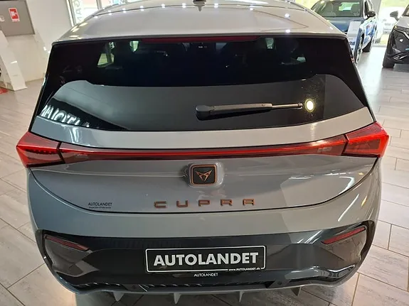 Cupra Born 2023 photo 5