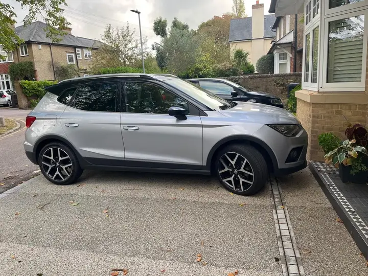 Seat Arona 2020 photo 2