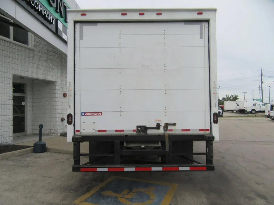 Hino 195 2019 photo 4