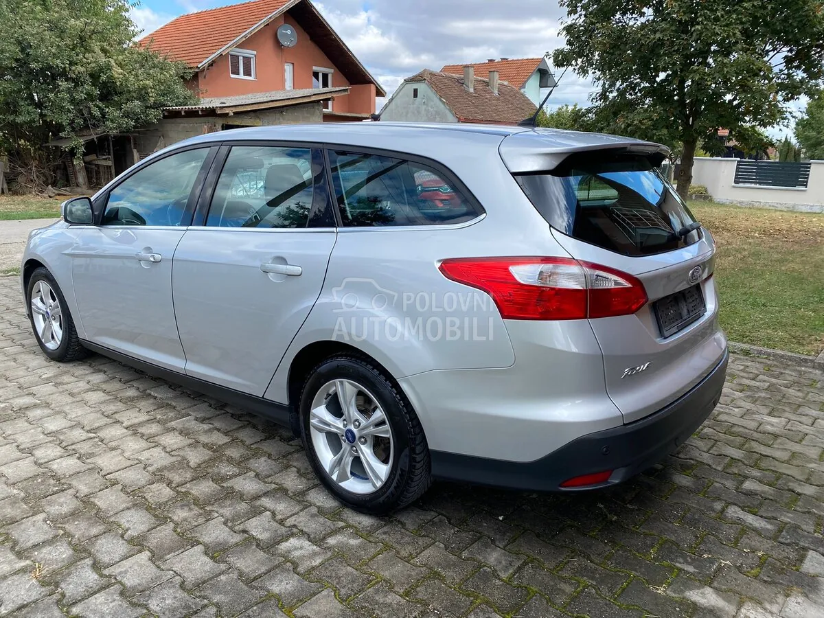 Ford Focus 2013 photo 4