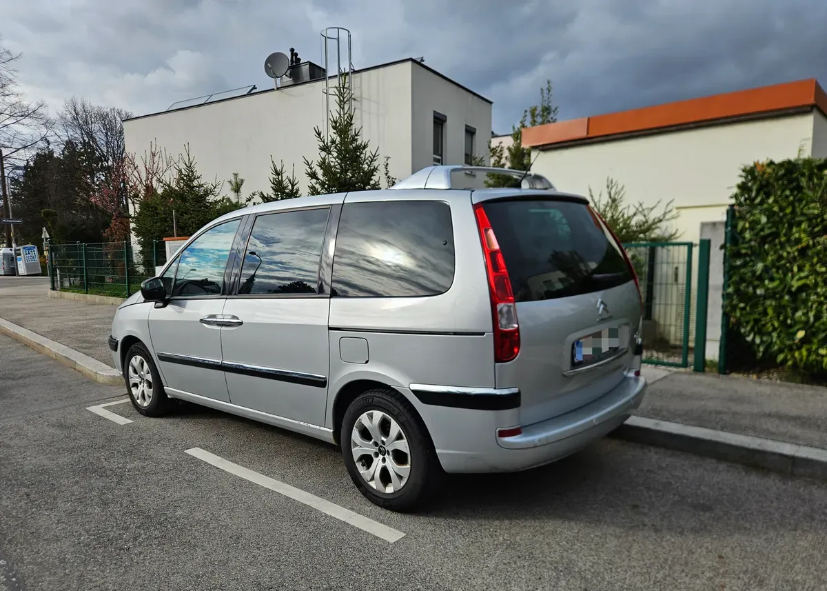 Citroen C8 2012 photo 3