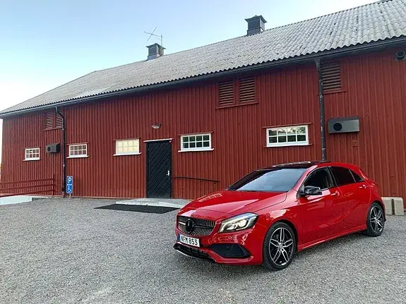 Mercedes-Benz A 180 2016 photo 3