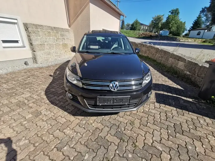 Volkswagen Tiguan 2012 photo 2