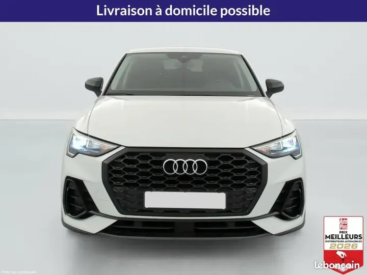 Audi Q3 2021 photo 2