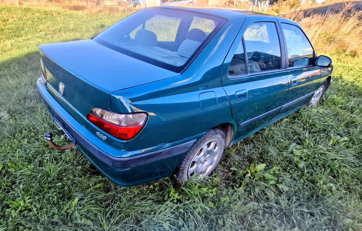Peugeot 406 1998 photo 3