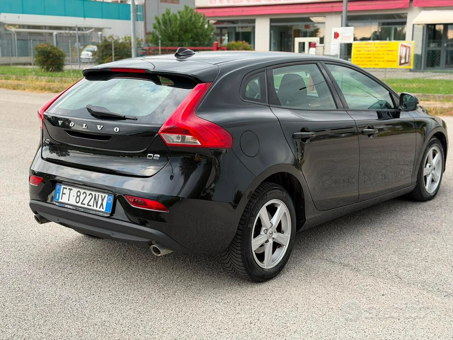 Volvo V40 2019 photo 4