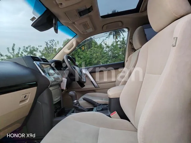 Toyota Land Cruiser Prado 2018 photo 5