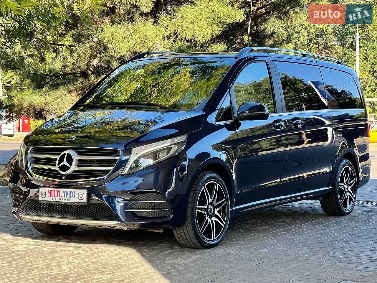 Mercedes-Benz V-Class