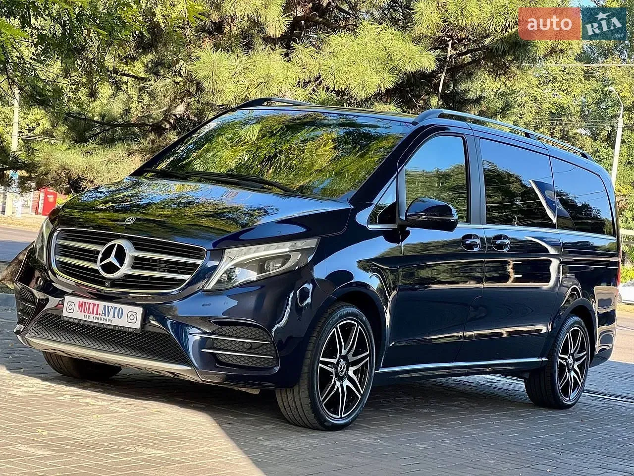 Mercedes-Benz V-Class 2018 photo 2