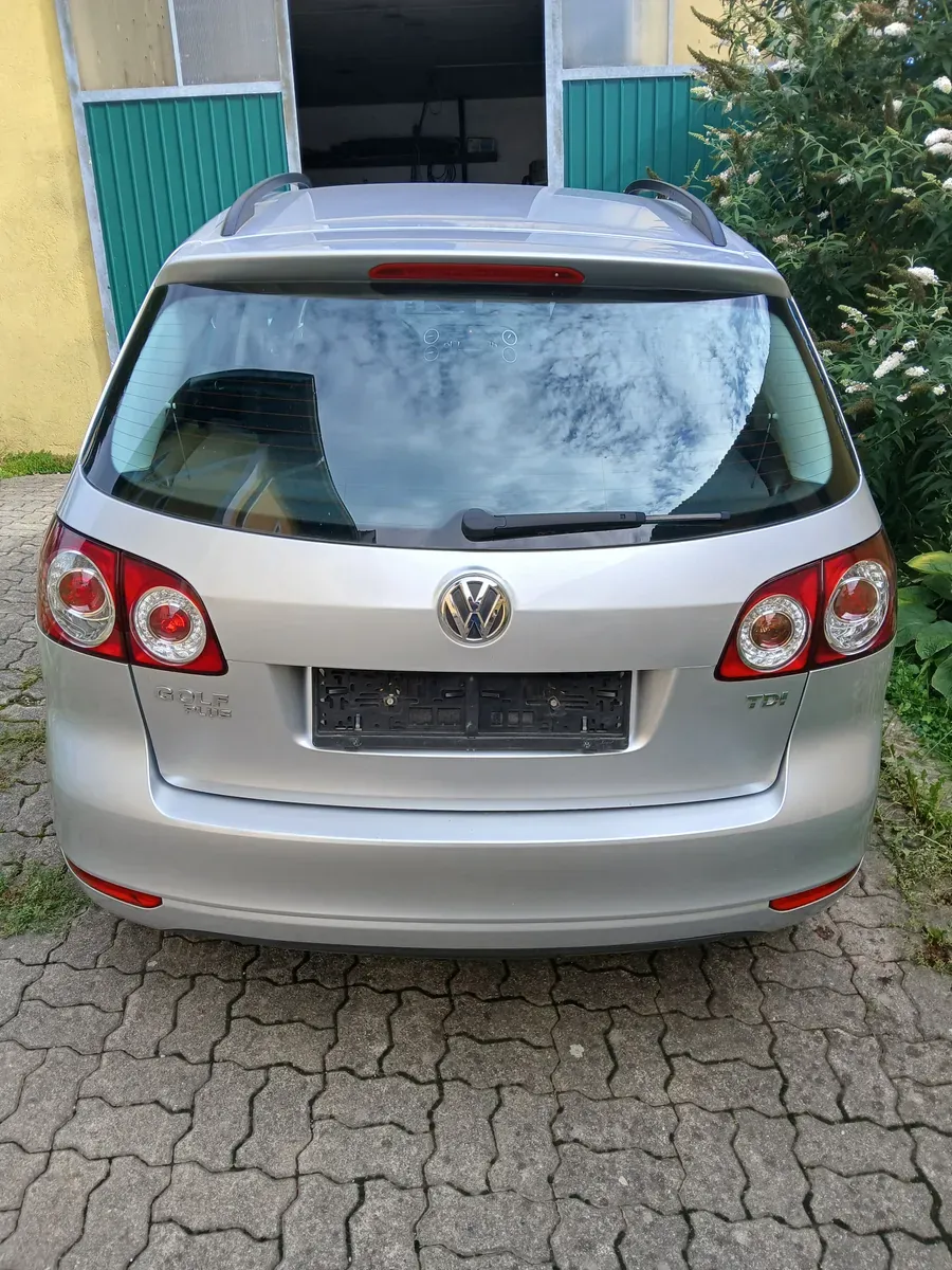Volkswagen Golf 2012 photo 3