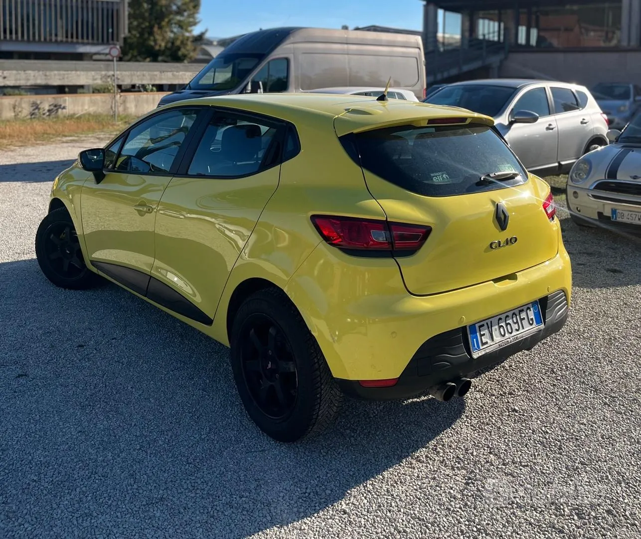 Renault Clio 2014 photo 4