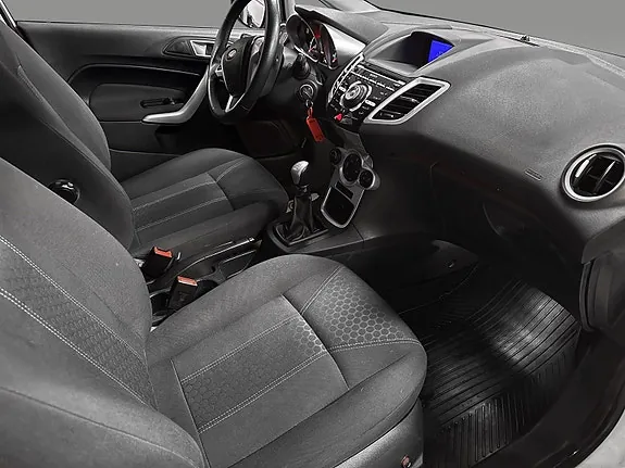 Ford Fiesta 2012 photo 5