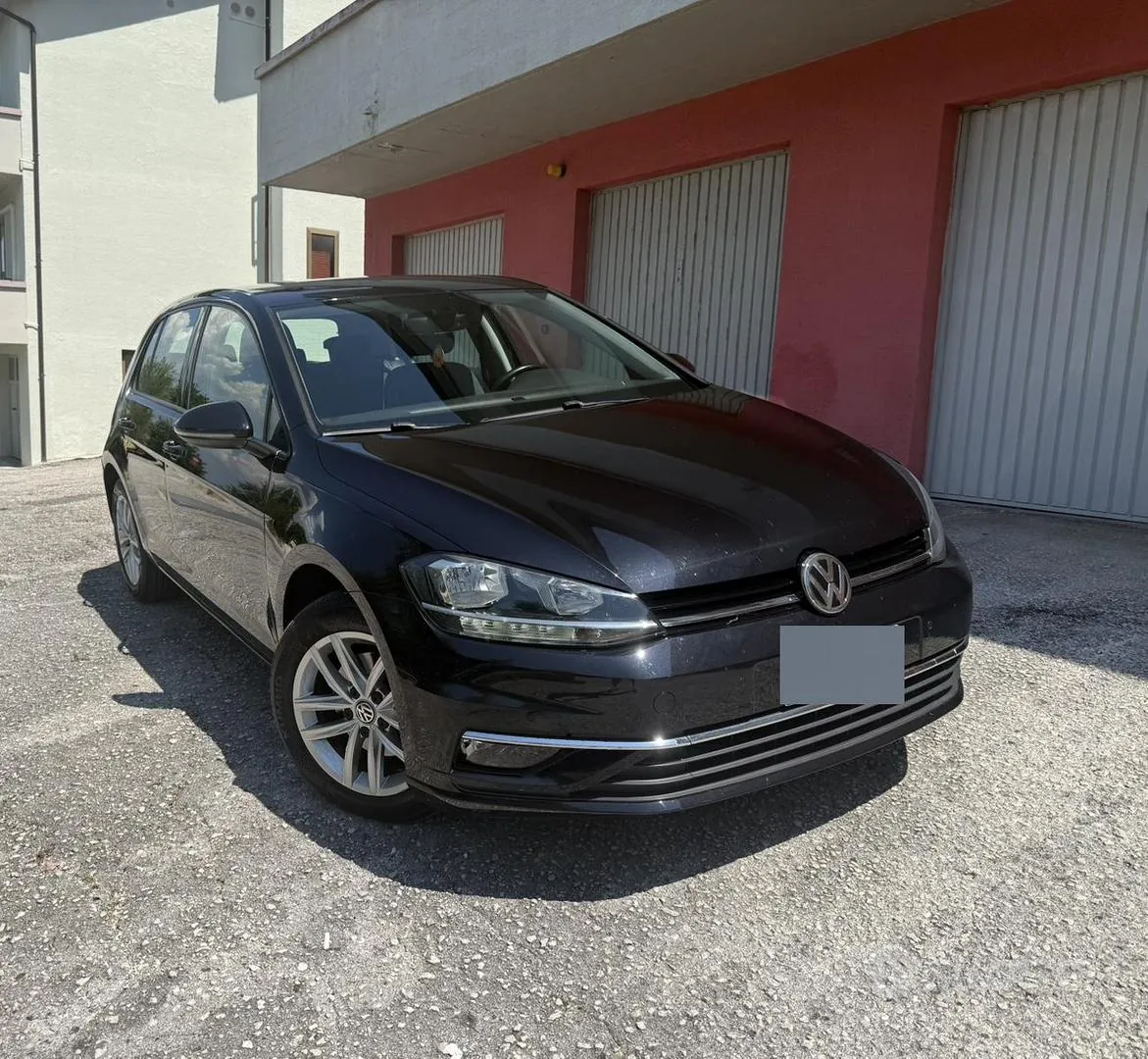 Volkswagen Golf 2018 photo 2
