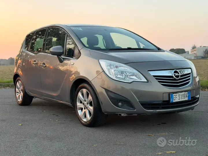 Opel Meriva 2011 photo 2