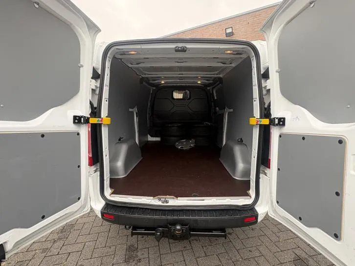 Ford Transit Custom 2022 photo 3