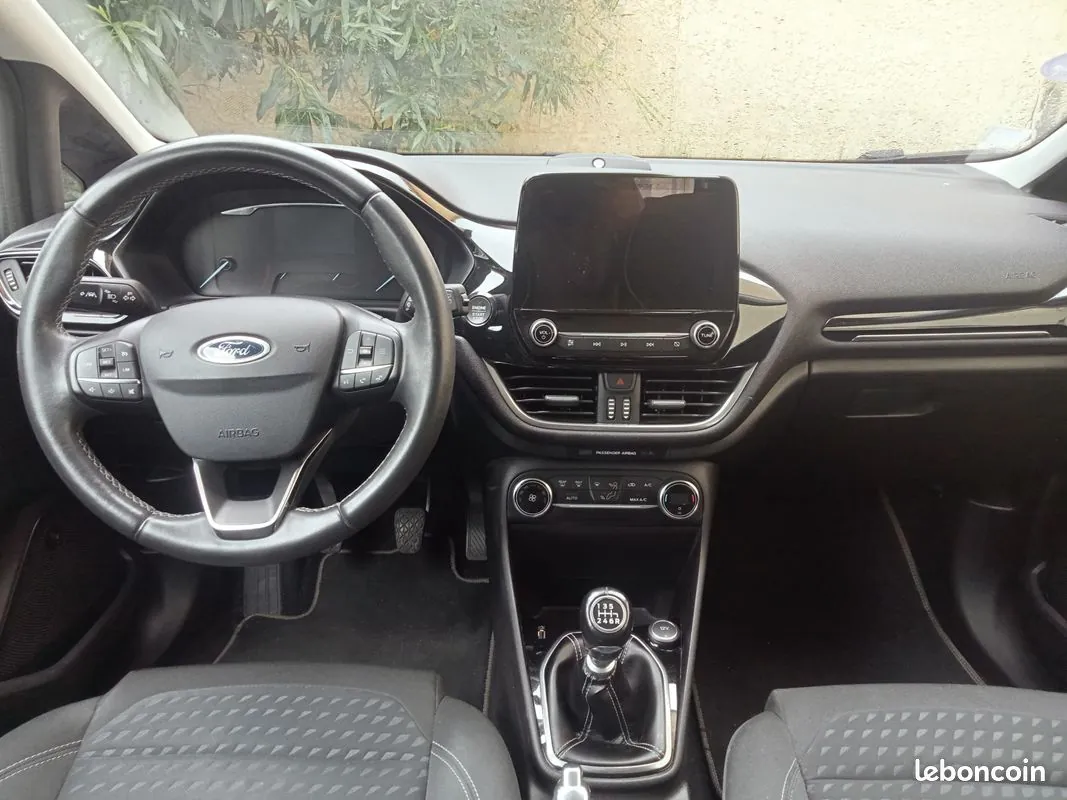 Ford Fiesta 2017 photo 4