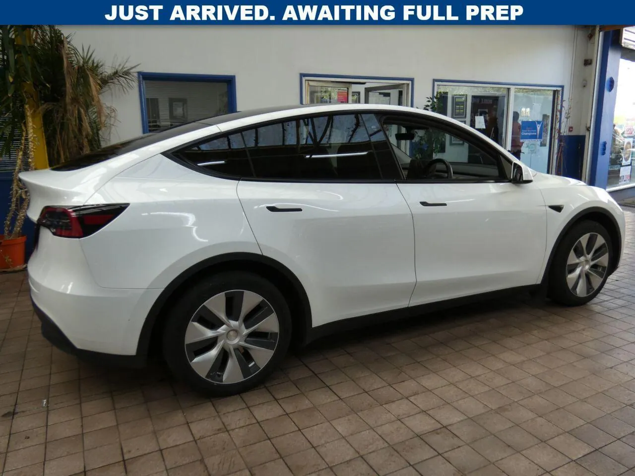 Tesla Model Y 2023 photo 3