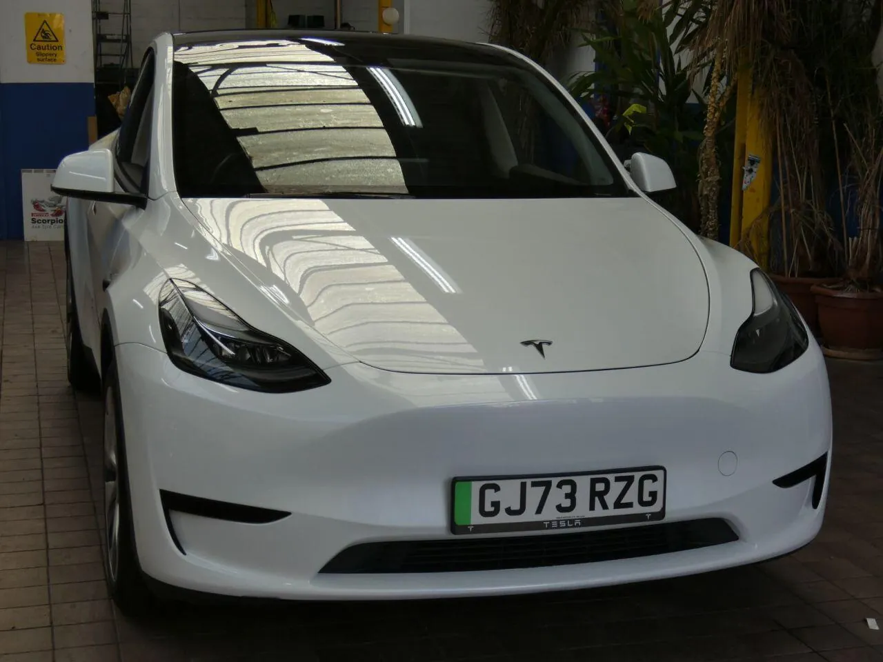 Tesla Model Y 2023 photo 4