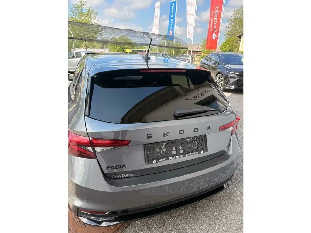 Skoda Fabia 2024 photo 3
