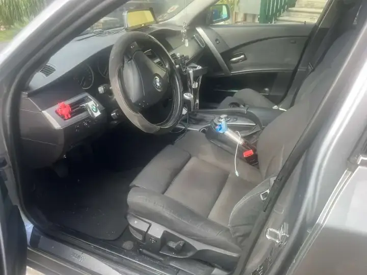 BMW 5 Series 2004 photo 3