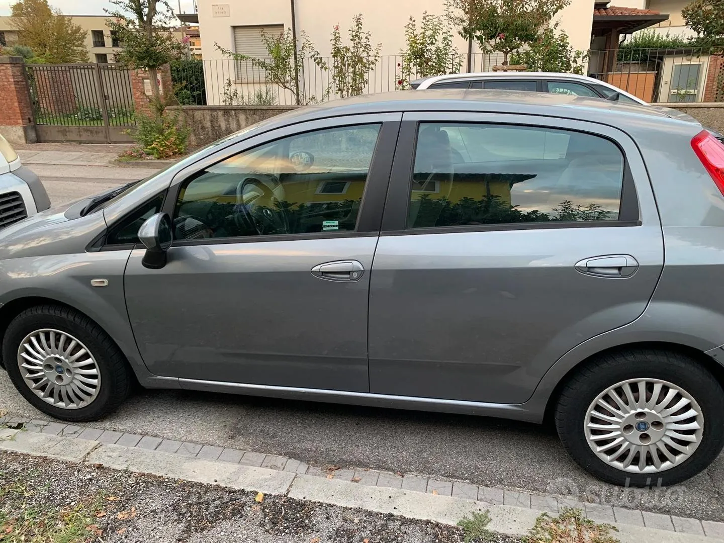 Fiat Grande Punto 2007 photo 3