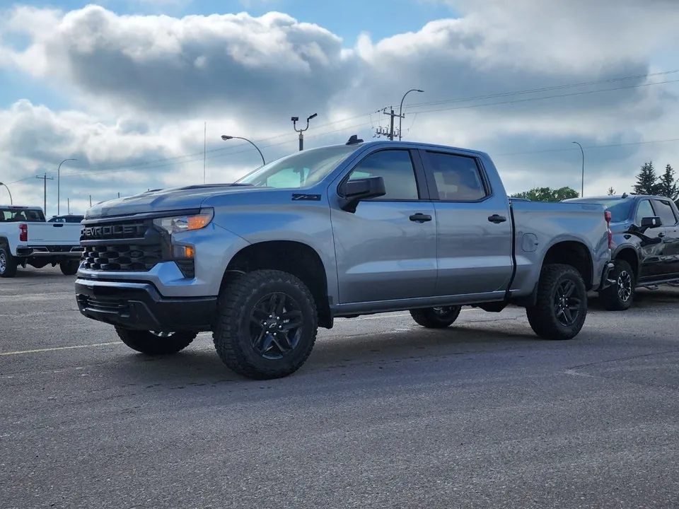 Chevrolet Silverado 1500 2026 photo 2